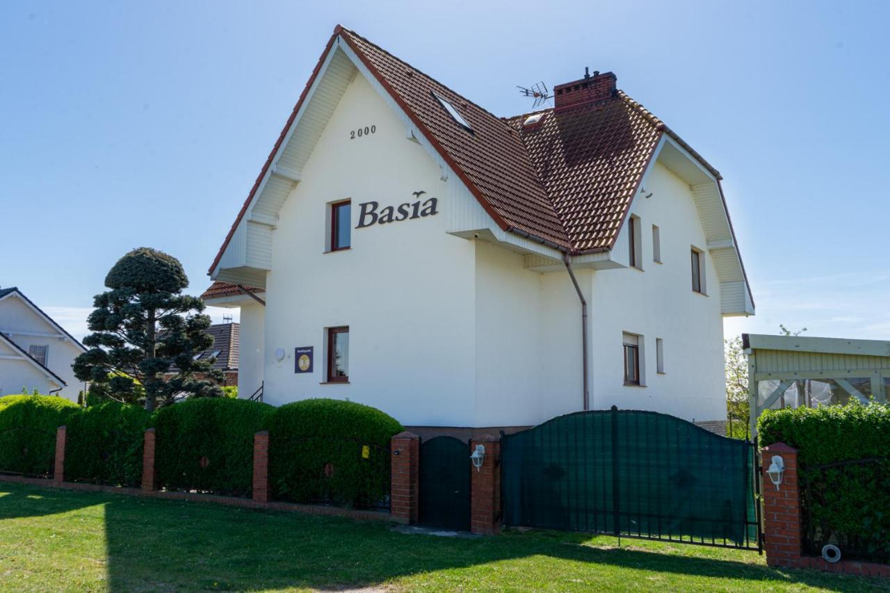 Pensjonat Basia Dziwnówek Exterior foto