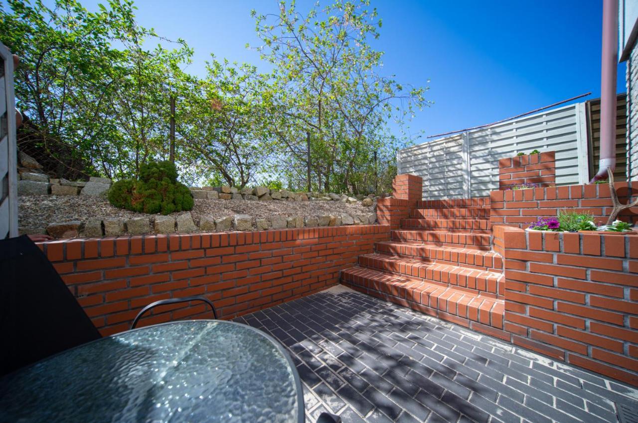 Pensjonat Basia Dziwnówek Exterior foto