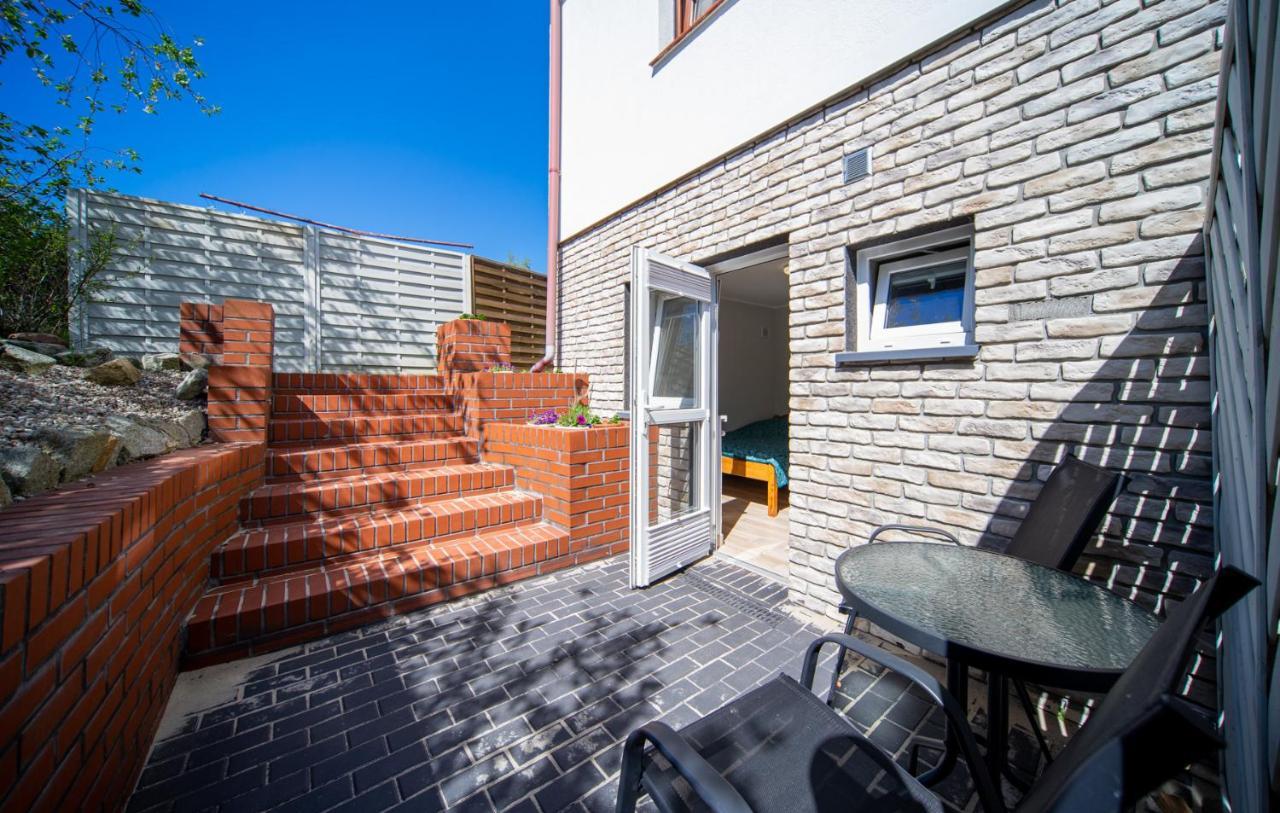 Pensjonat Basia Dziwnówek Exterior foto